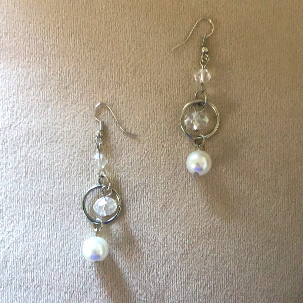 Dangle earrings with faux pearls and crystals